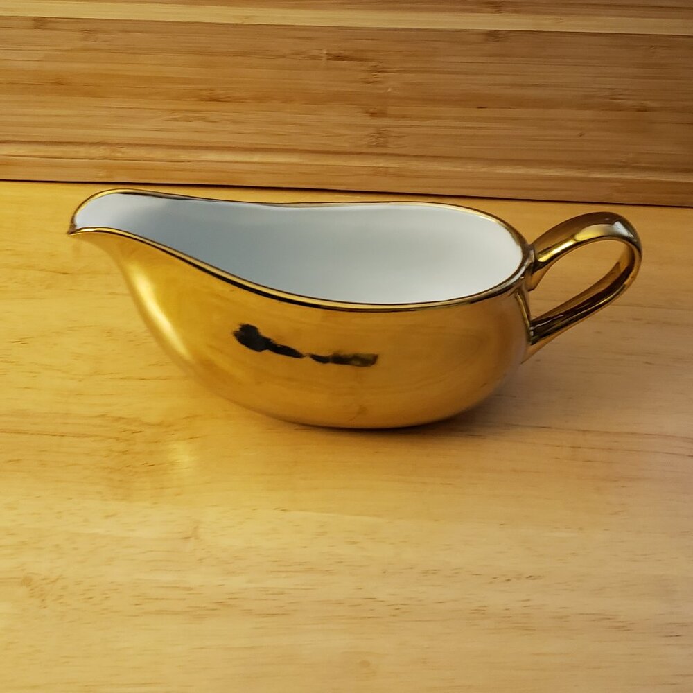 EUC gravy boat